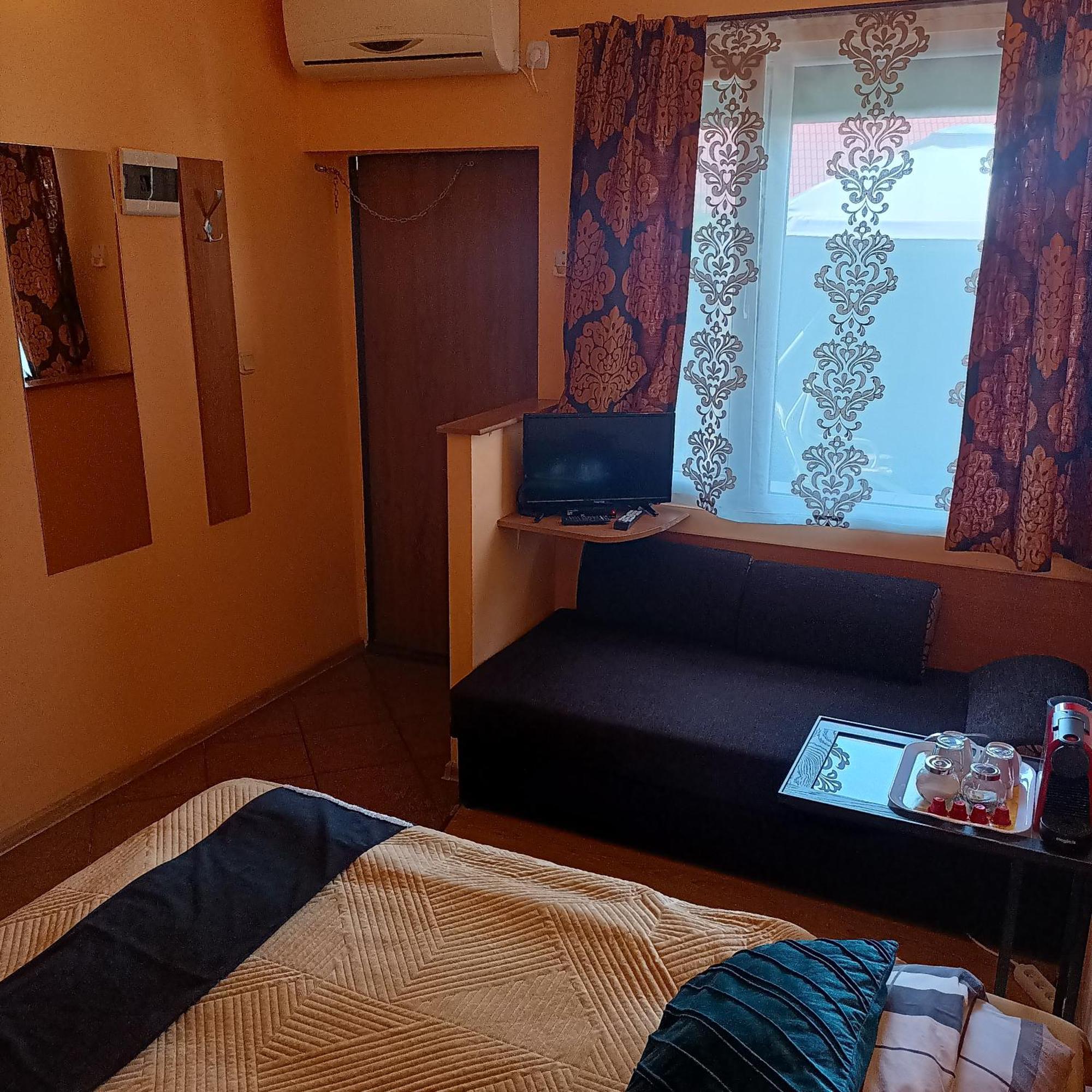 אוקונינקה "Vanilla" Pokoje I Apartamenty Nad Brzegiem Jeziora מראה חיצוני תמונה