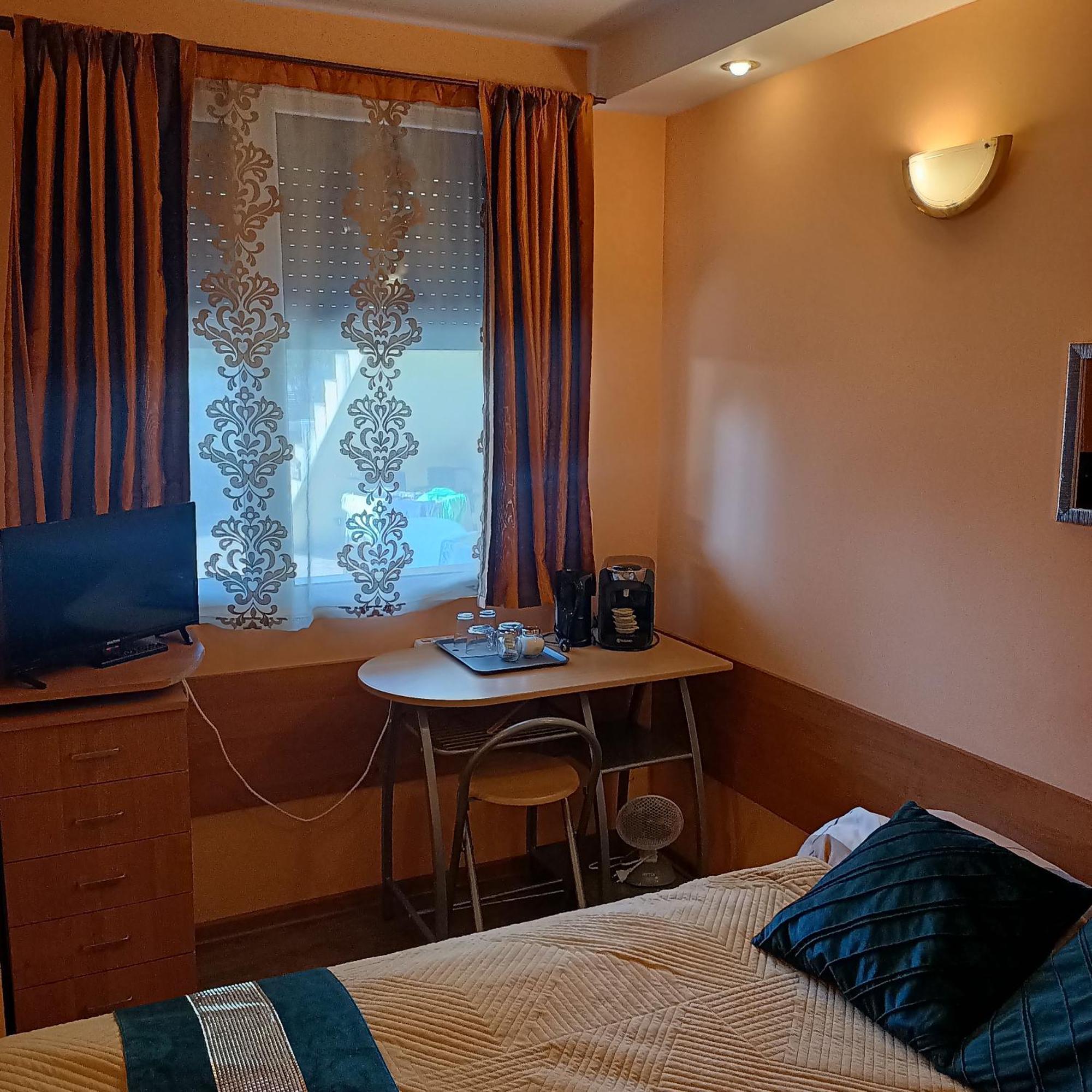 אוקונינקה "Vanilla" Pokoje I Apartamenty Nad Brzegiem Jeziora מראה חיצוני תמונה
