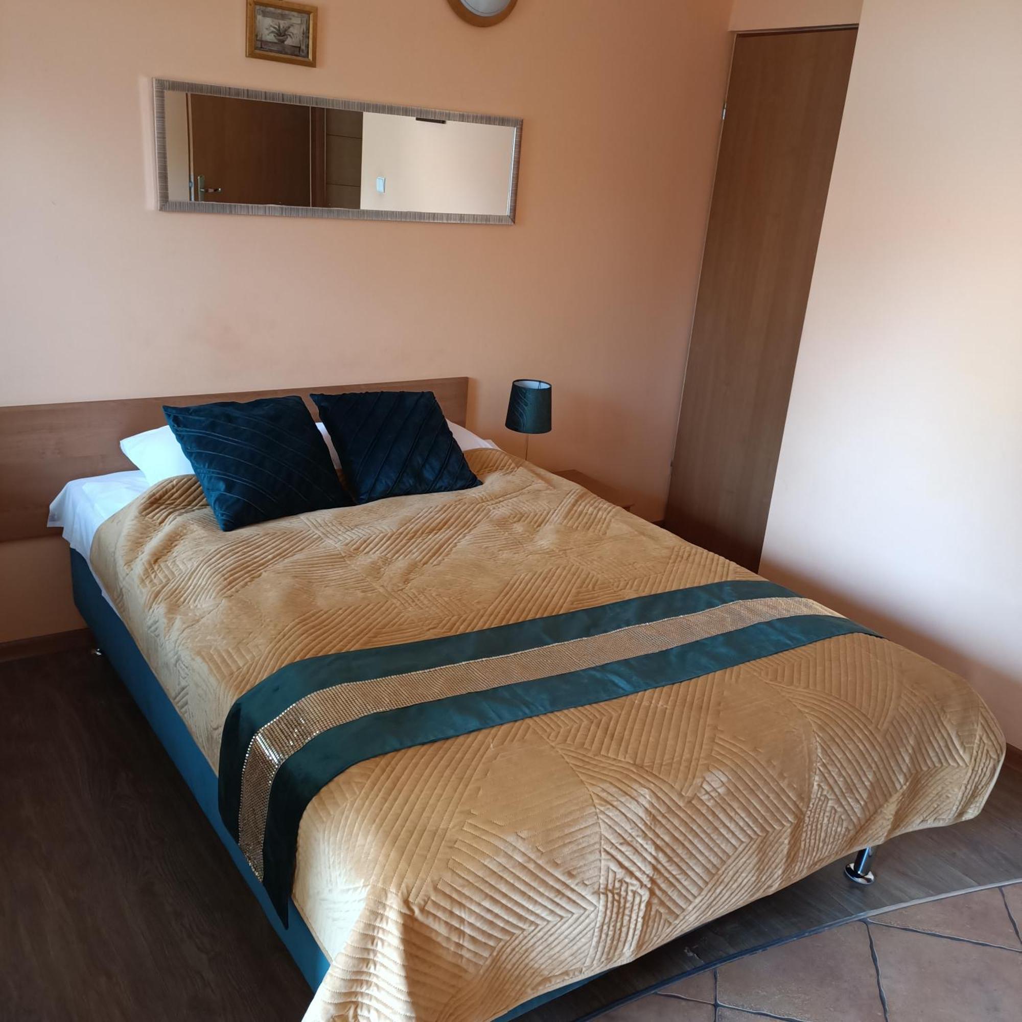 אוקונינקה "Vanilla" Pokoje I Apartamenty Nad Brzegiem Jeziora מראה חיצוני תמונה